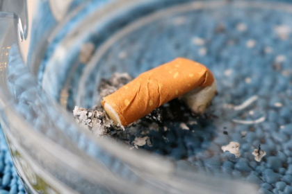Choroby jamy ustnej związane z paleniem papierosów